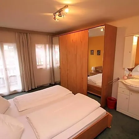 Reiterhaus Hotel *